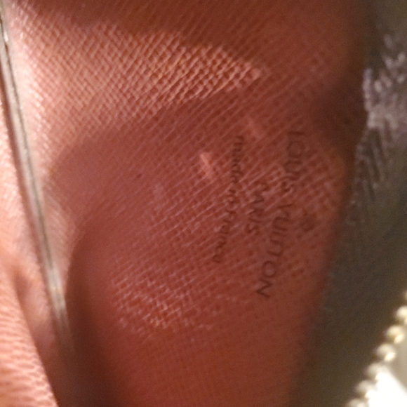 Authentic Louis Vuitton Card Holder /Key Ring - Picture 3 of 4